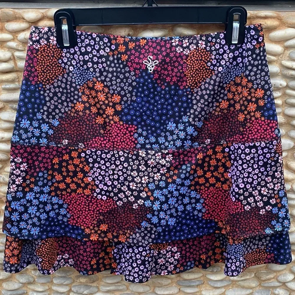 NWT New Redbelly Flip Skort Wildflower Pattern. Medium Pickleball/Athleisure